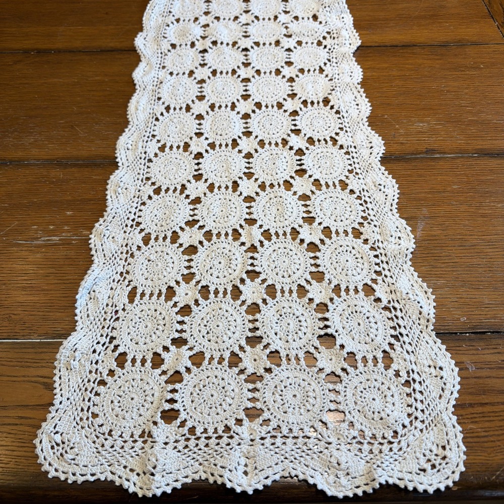 Beautiful Vintage Handmade Crochet Off White Beige Lace Table Runner 46"By 12"